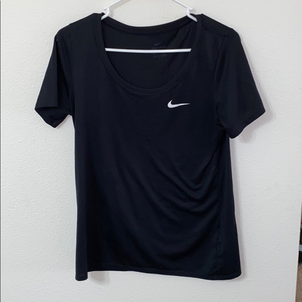 Women’s Nike shirt